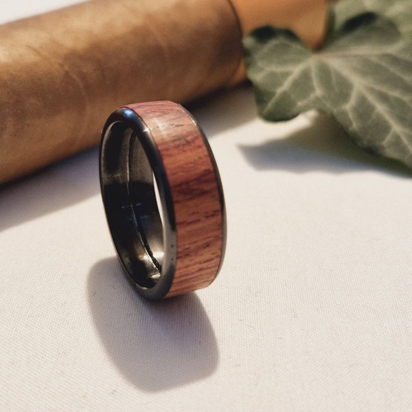 Ring aus Brasilianische Fernambuk Holz