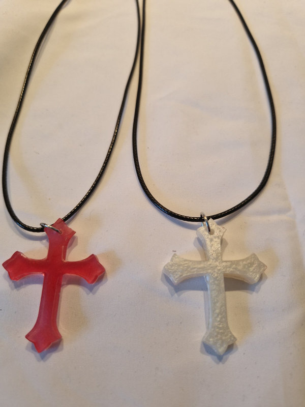 Halskette mit Mittelalter Kreuze